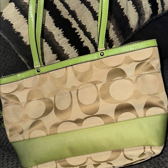 Coach Green and Tan Signature Tote Bag - Picture 12 of 14
